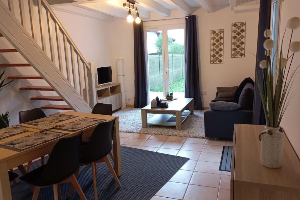 Appartement 70 M2 - Terrasse Et Jardin Privatifs Mouguerre المظهر الخارجي الصورة